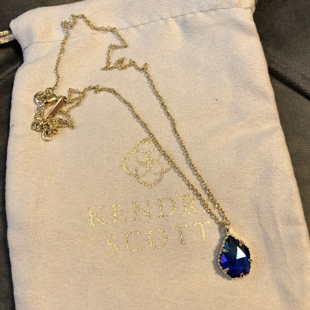 Kendra Scott Kiri Pendant Necklace